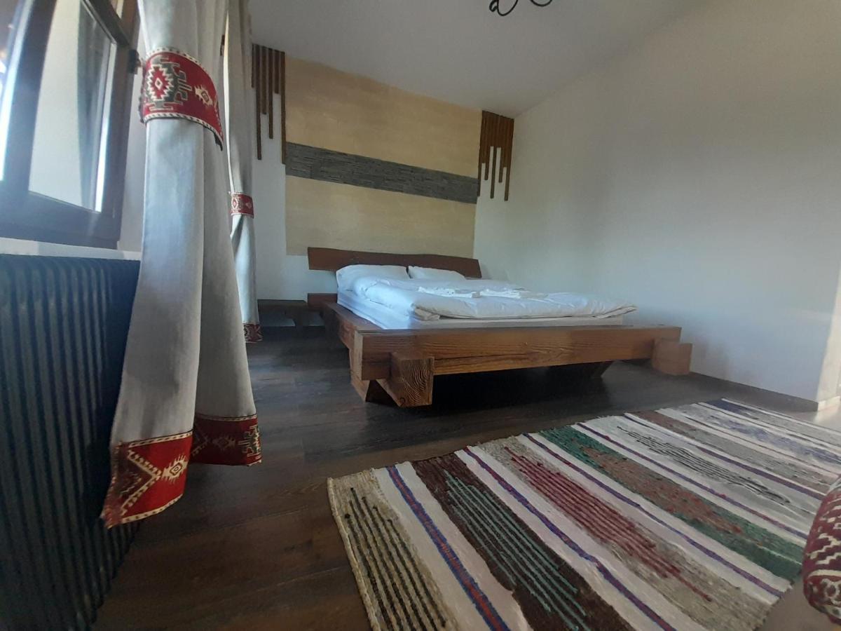 Mosia Dar In Rai Apartment Berbesti Ngoại thất bức ảnh