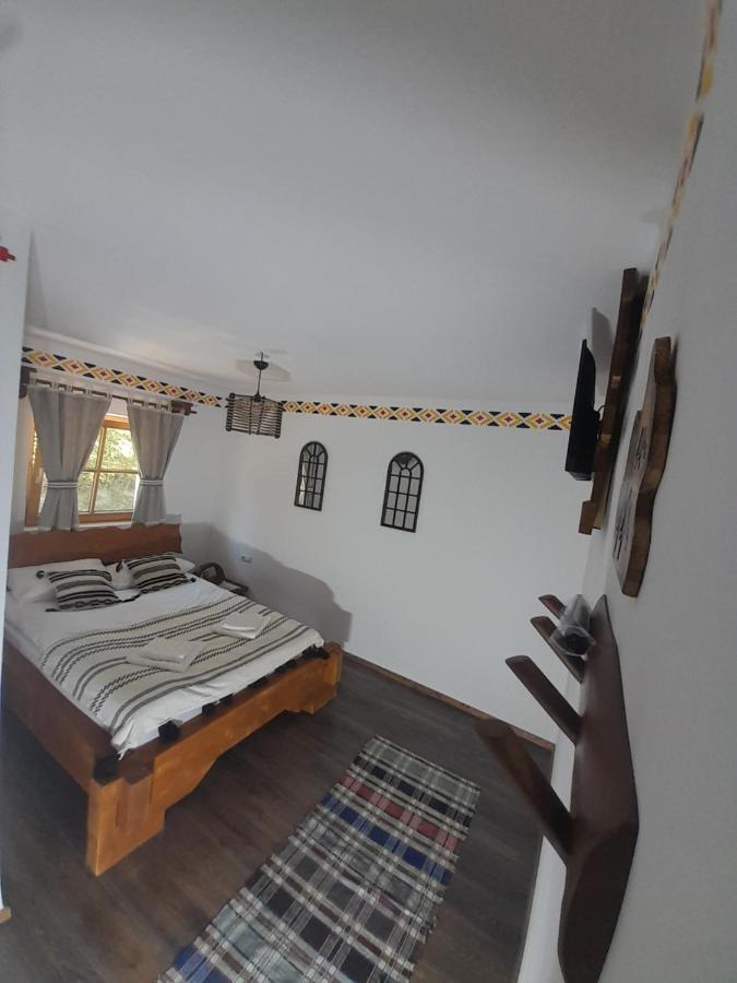 Mosia Dar In Rai Apartment Berbesti Ngoại thất bức ảnh