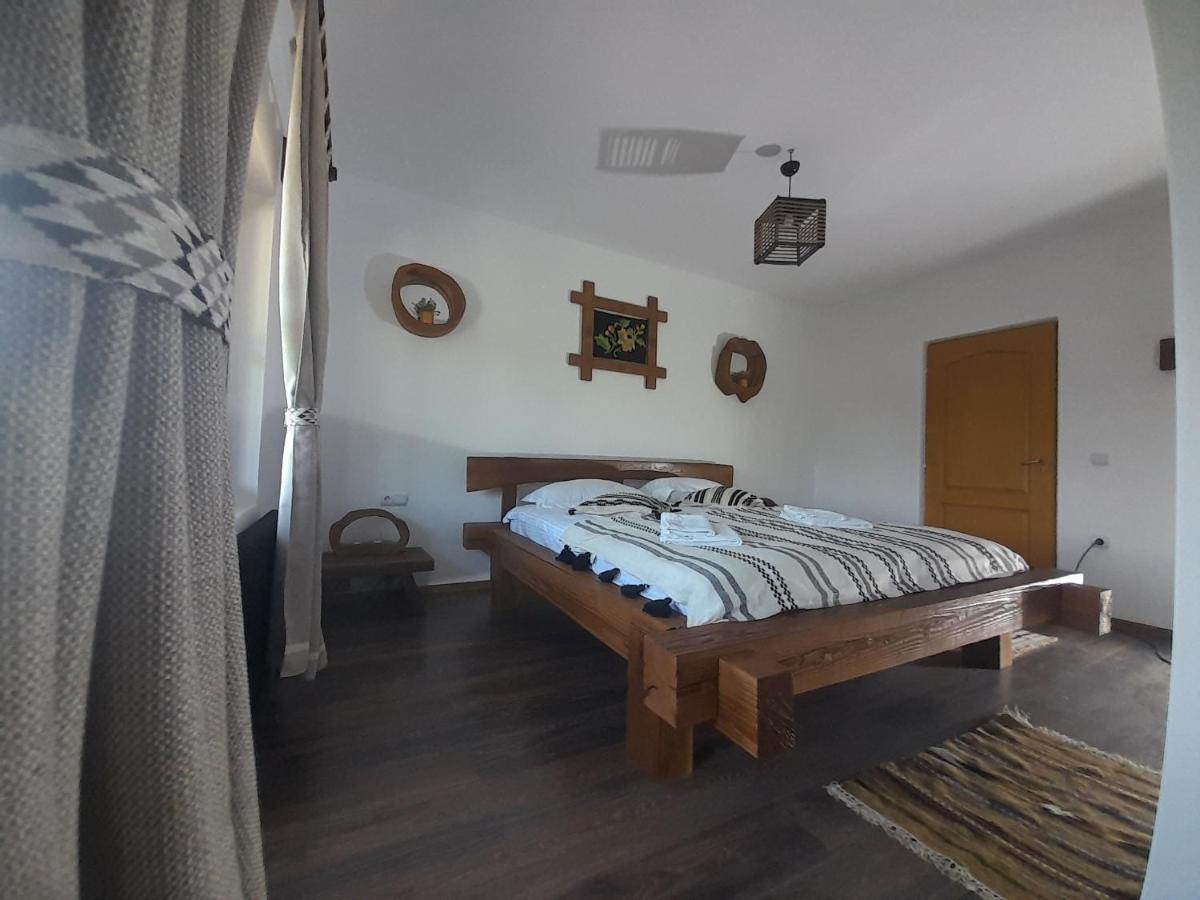 Mosia Dar In Rai Apartment Berbesti Ngoại thất bức ảnh
